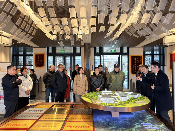 安徽省康健文化旅游工业增进会向导一行赴滨湖雅园调研考察