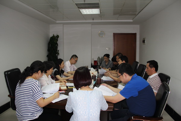 省国资委第二监事会石云燕一行到公司调研指导事情