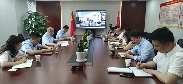 地产集团召开国企刷新三年行动推进会