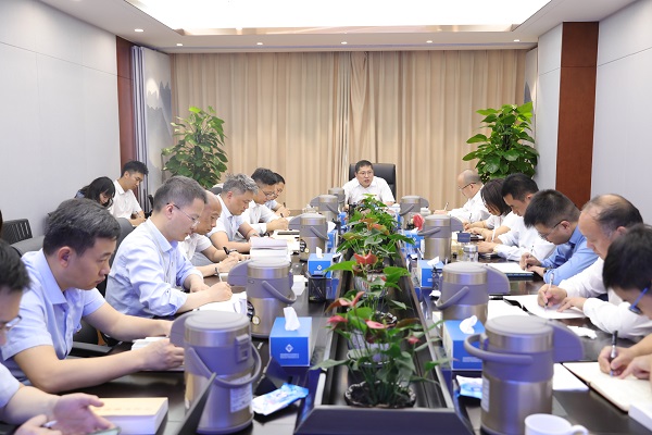 安徽UG环球地产集团党委举行学习贯彻习近平新时代中国特色社会主义头脑主题教育念书班